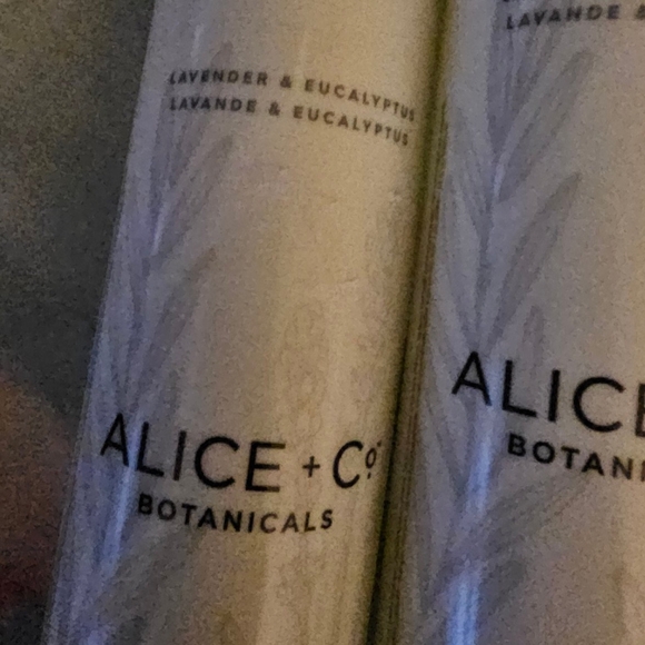 Lot of 2 ALICE+CO BOTANICALS Body wash Lavender & Eucalyptus 12oz MARIOT… - Picture 2 of 5
